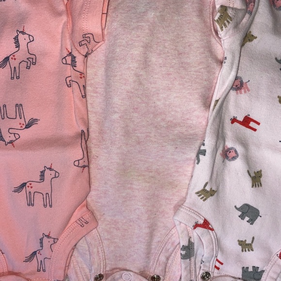 Bundle of Five newborns onsies - Picture 3 of 4